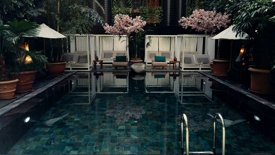 Manon Les Suites Pool