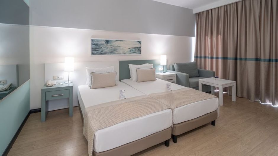 Arcanus Side Resort Room