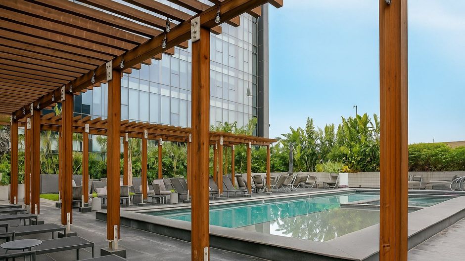 Quartz Hotel & Spa Pool