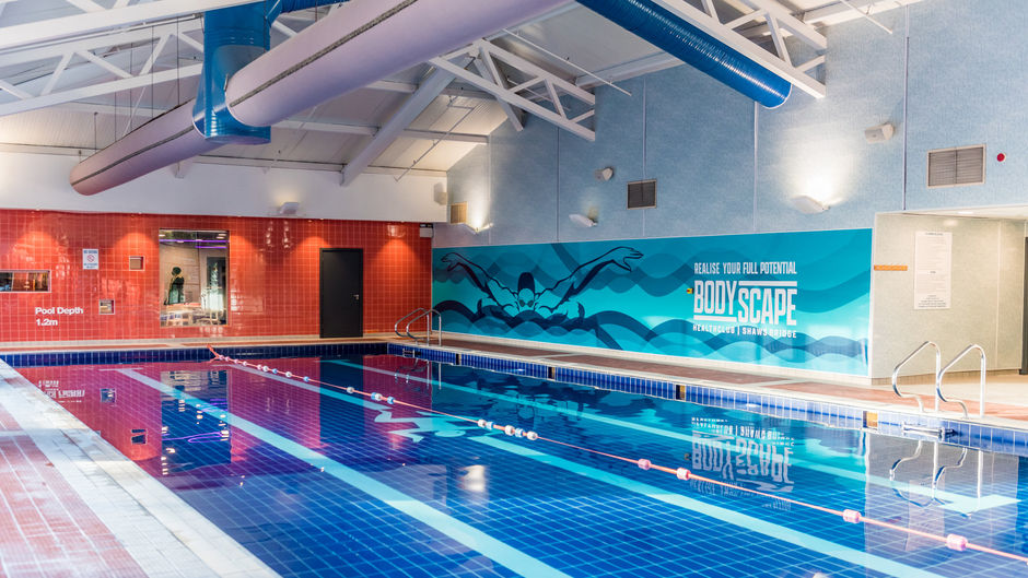 Crowne Plaza Belfast Pool