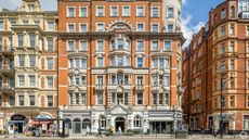 London Bloomsbury Square Hotel