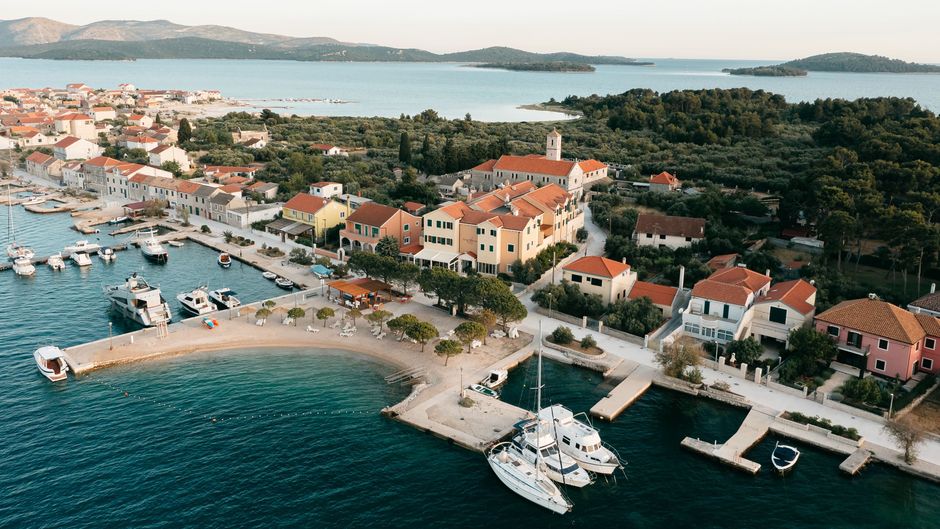 Spongiola Hotel Exterior