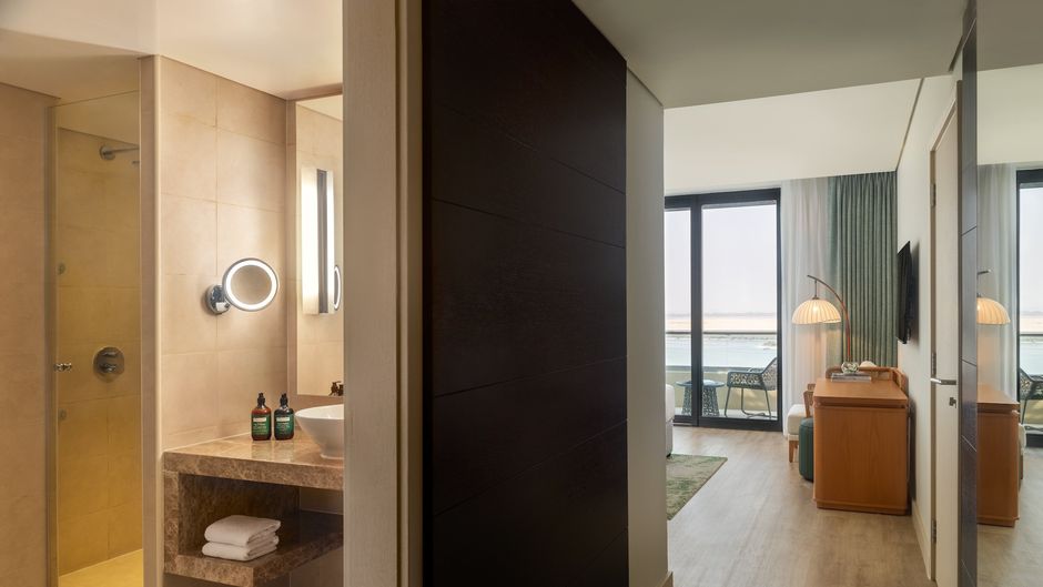 Yas Plaza Mangroves Room
