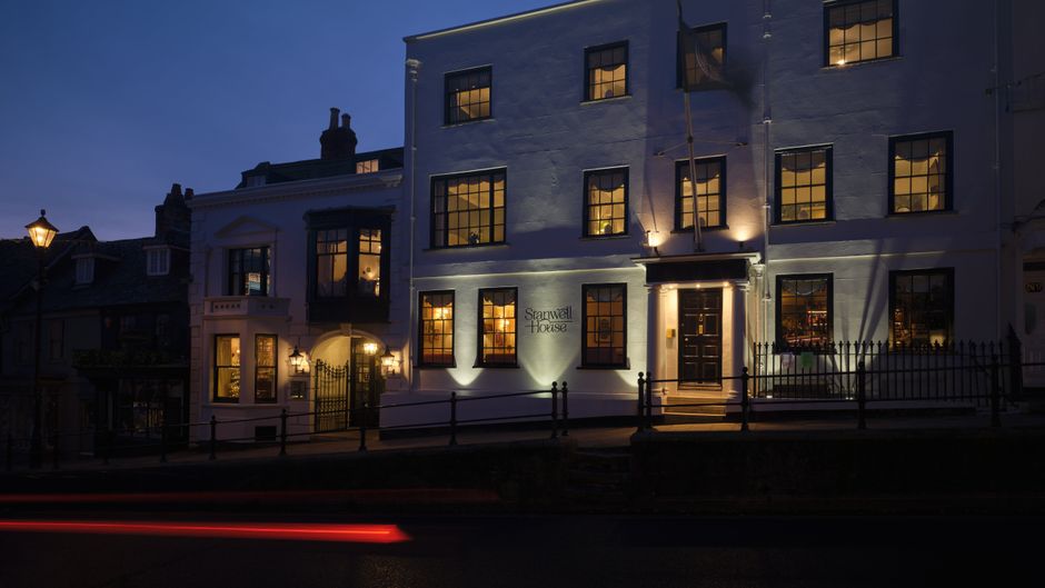 Stanwell House Hotel Exterior