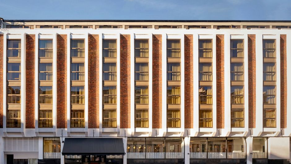 The Cura Hotel Kensington Exterior