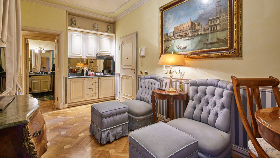 PETIT PALAIS HOTEL DE CHARME Suite