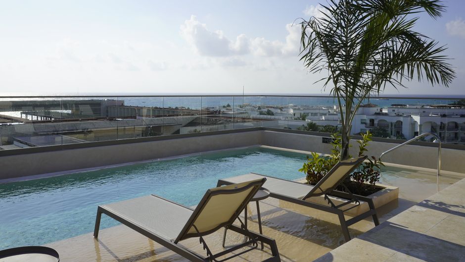 Hotel Indigo Playa del Carmen Pool
