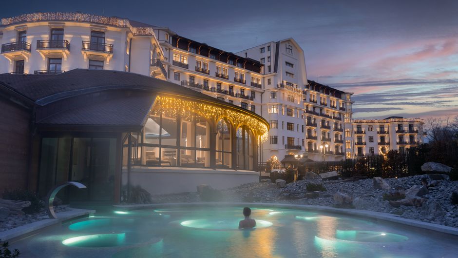 Hotel Royal-Evian Resort Pool