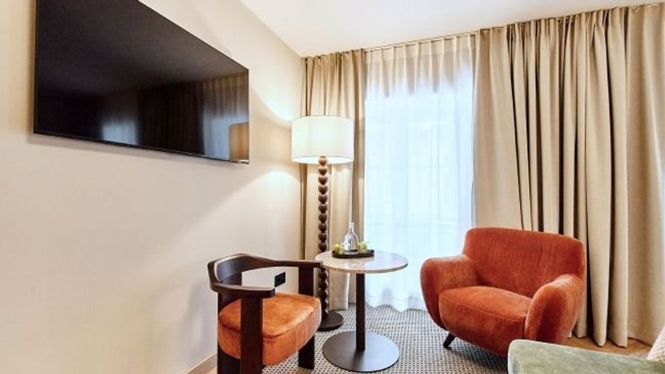Palais Mailberghof Hotel Room