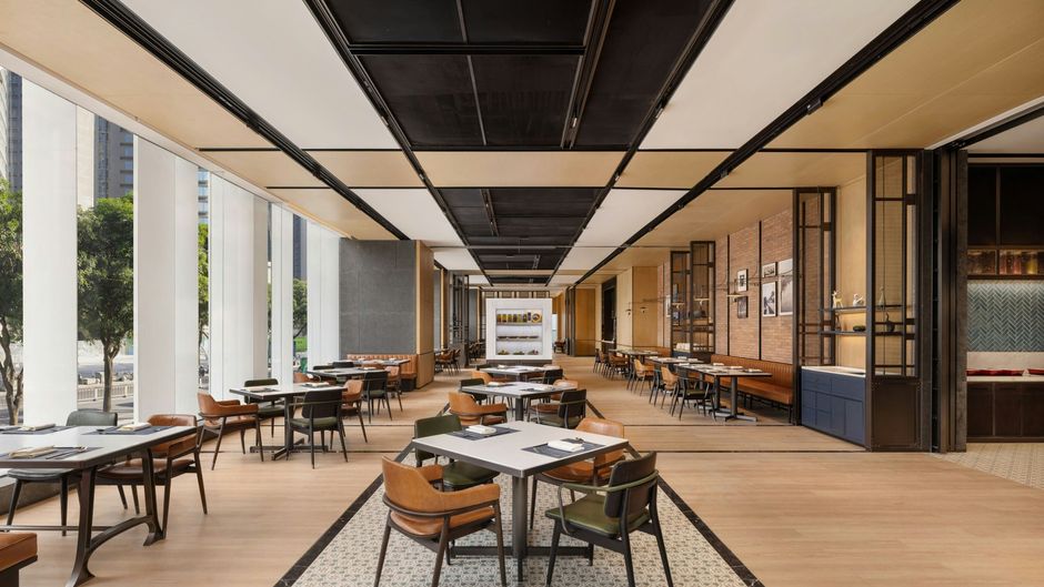 Four Points Sheraton Bai'e Tan Restaurant