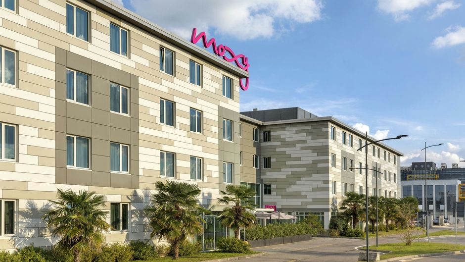 MOXY Milan Malpensa Hotel Exterior
