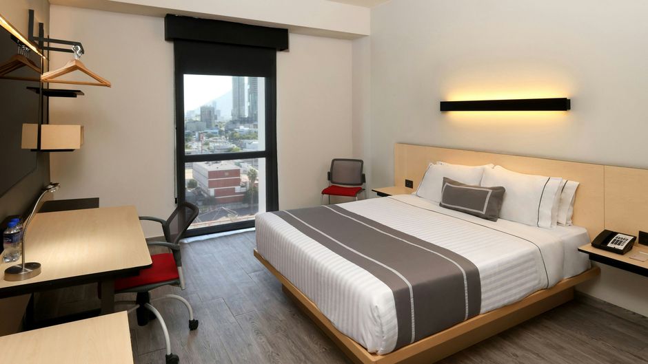 City Express Plus by Marriott Room