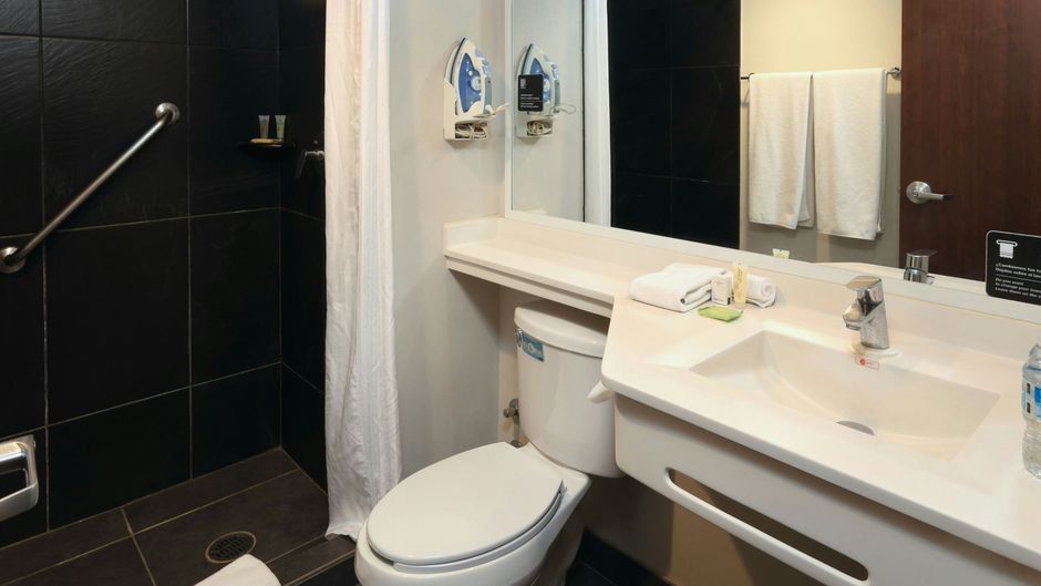 City Express Plus by Marriott Room