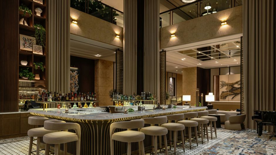 Grosvenor House, a Luxury Coll Hotel Lobby