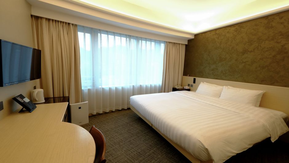 South Pacific Hotel Room