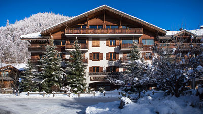 Au Coeur Du Village