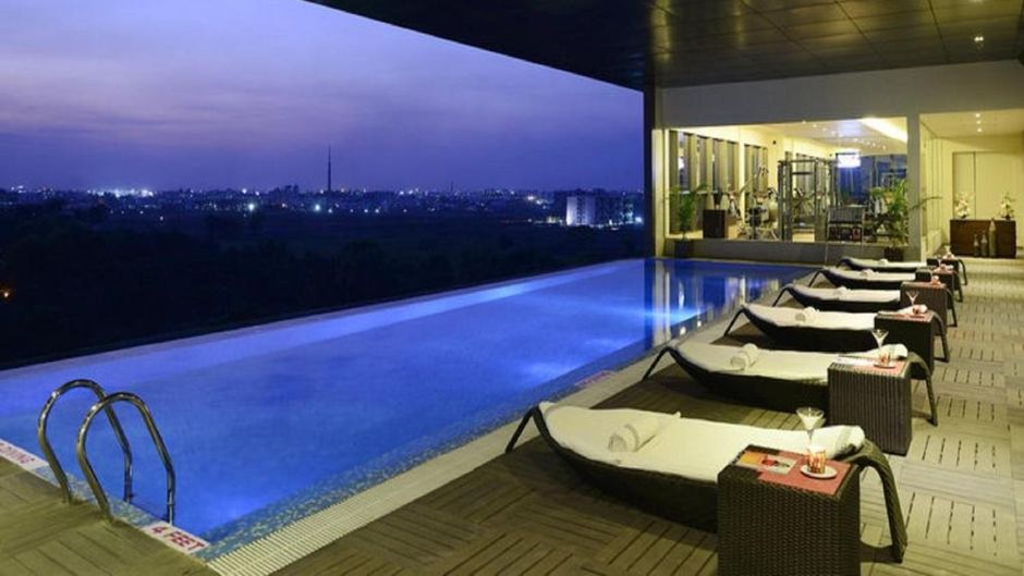 Sayaji Raipur Hotel Pool