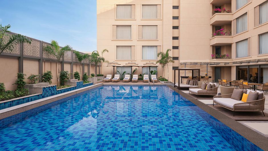 Marriott Exec Apts Amritsar Pool