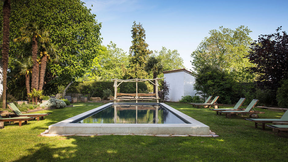 L'Auberge Basque Pool