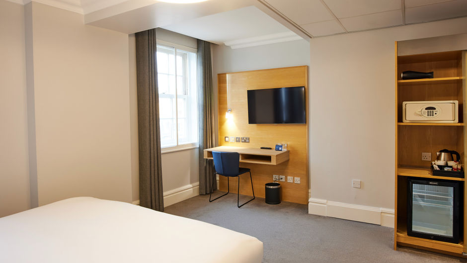 Thistle London Park Lane Room