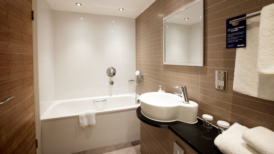 Thistle Trafalgar Suite
