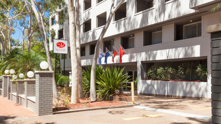 Metro Aspire Hotel Sydney Exterior