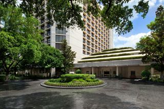 Houston Grand Hotel - River Oaks
