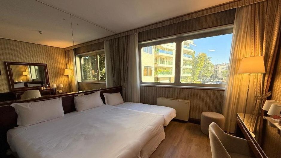 Garden Hotel Michelangelo Room