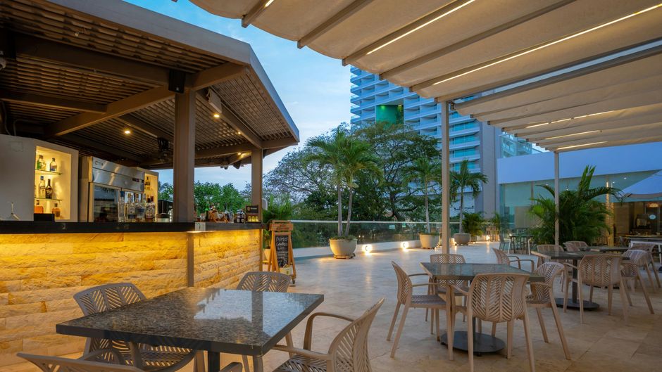 Courtyard by Marriott Santa Marta Resort Pool
