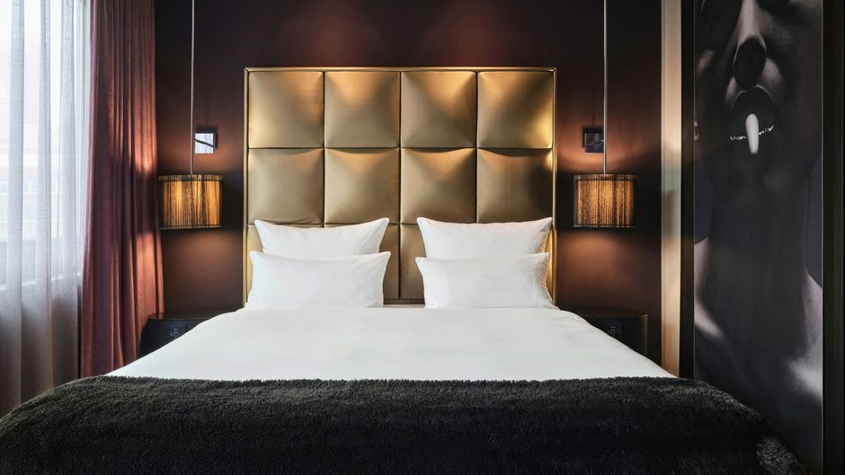 Roomers Frankfurt Central Room