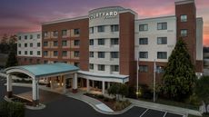 Courtyard by Marriott Airport