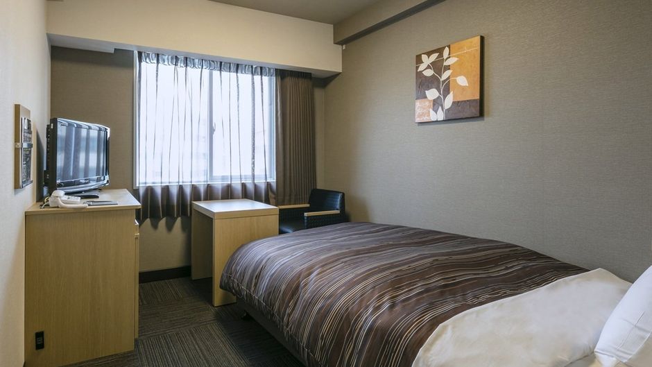Hotel Route-Inn Kumamoto Ekimae Room
