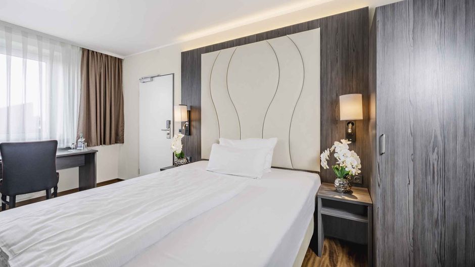 Plaza Inn Grevenbroich Room