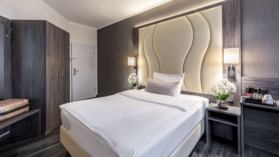 Plaza Inn Schmoeker-Hof Room