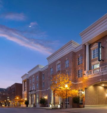 Courtyard by Marriott Green Hills