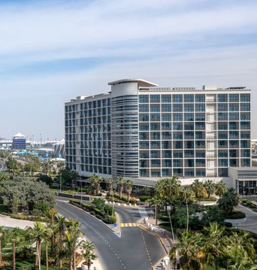 Yas Plaza Marina