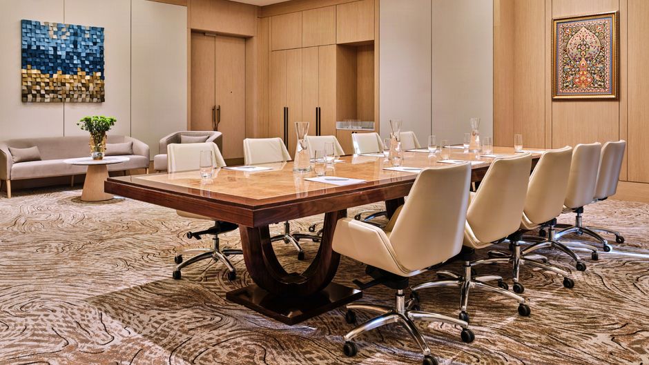 Crowne Plaza Dushanbe Meeting