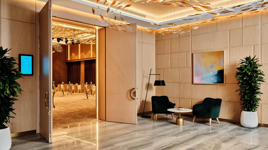 Crowne Plaza Dushanbe Meeting