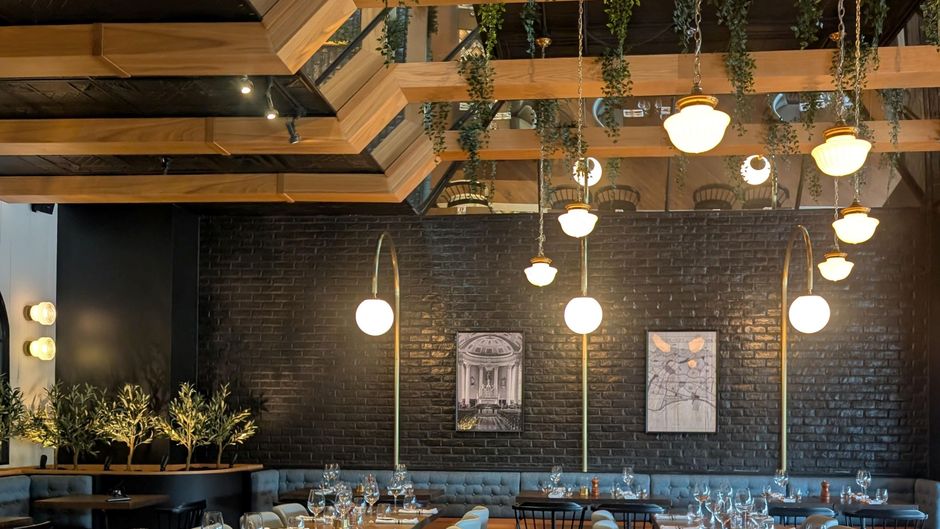 Holiday Inn Laval-Montreal Restaurant