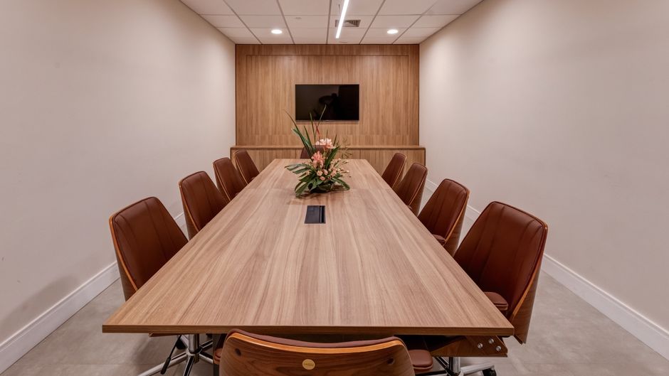 Hampton Caragu Meeting