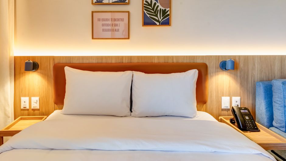 Hampton Caragu Room