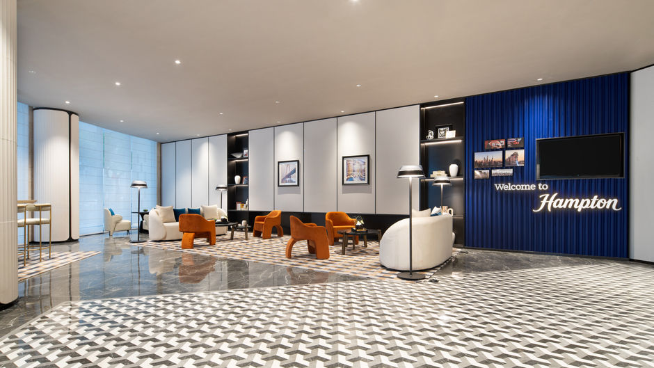 Hampton Inn Songjiang Railway Station Lobby