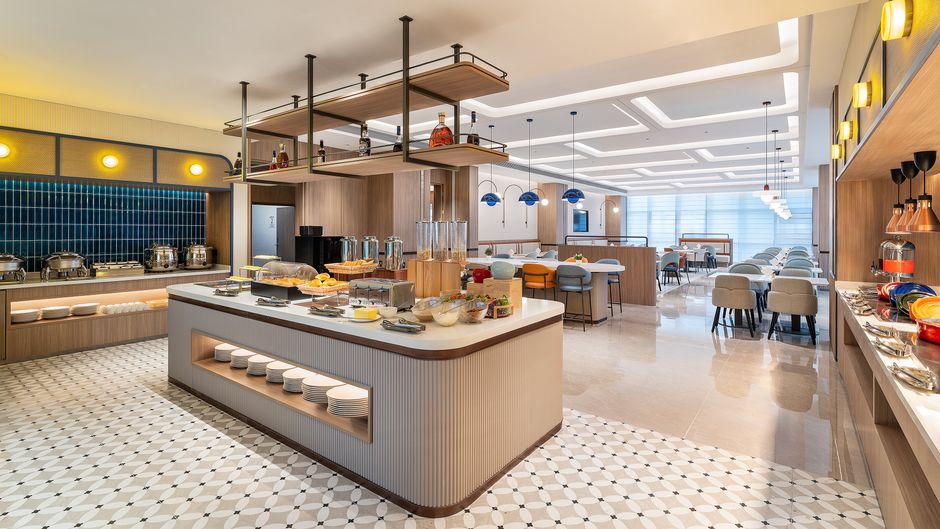Holiday Inn Exp Dianchi Rixin Rd Restaurant
