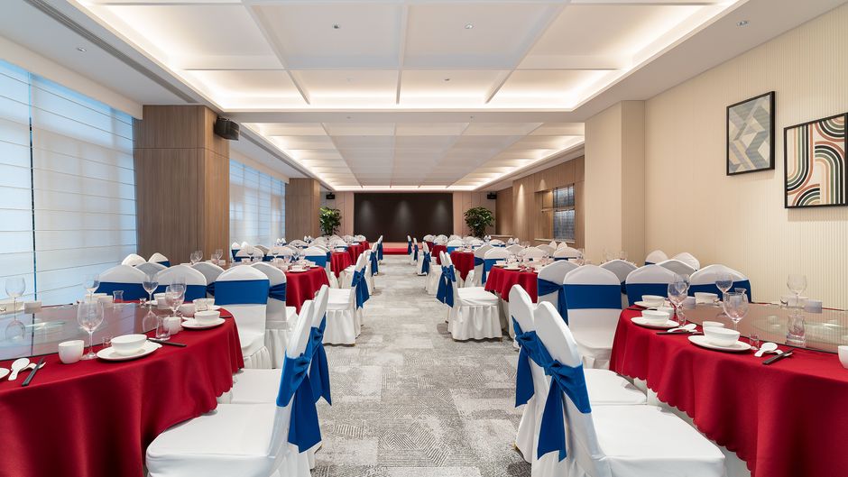Holiday Inn Exp Dianchi Rixin Rd Ballroom