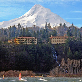 Columbia Cliff Villas Hotel