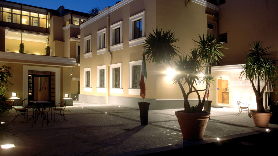 Hotel Forum Exterior