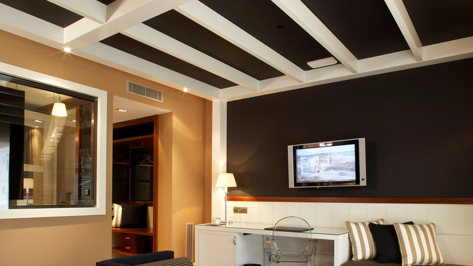 U232 Hotel Room