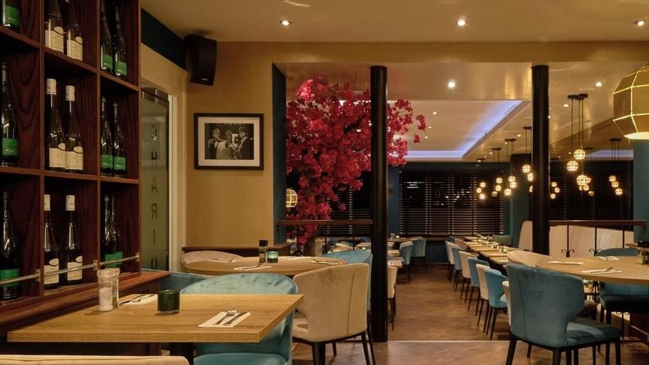 Hotel Chariot Restaurant