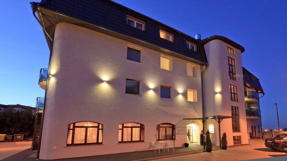 Amber Hotel Exterior