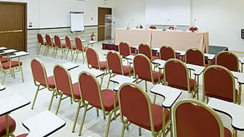 Club House Hotel Meeting